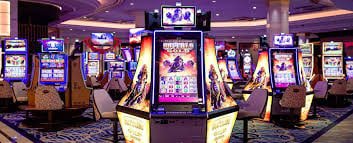 Fitur bonus slot BRI777 termasuk free spin, wild multiplier dan jackpot progresif di layar ponsel
